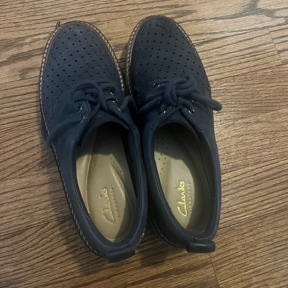 Clarks Navy Perforated Lace-Up Casual Loafers